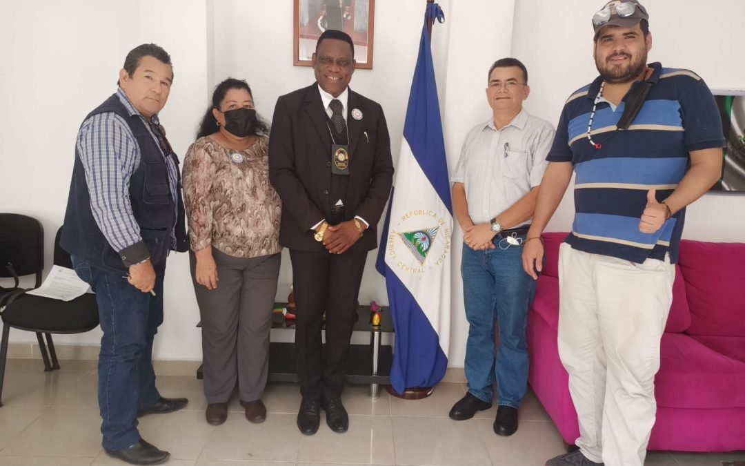 El Dr. Soh Tuma Ayaba reunido con grandes personalidades de Chiapas